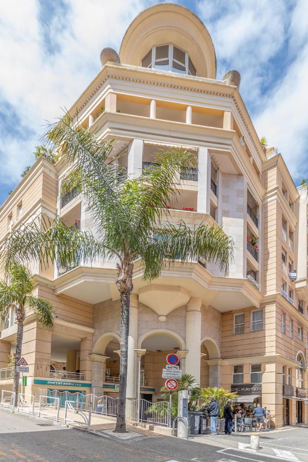 Luxury Studio Renovated 2024 With Free Parking Beausoleil Luaran gambar